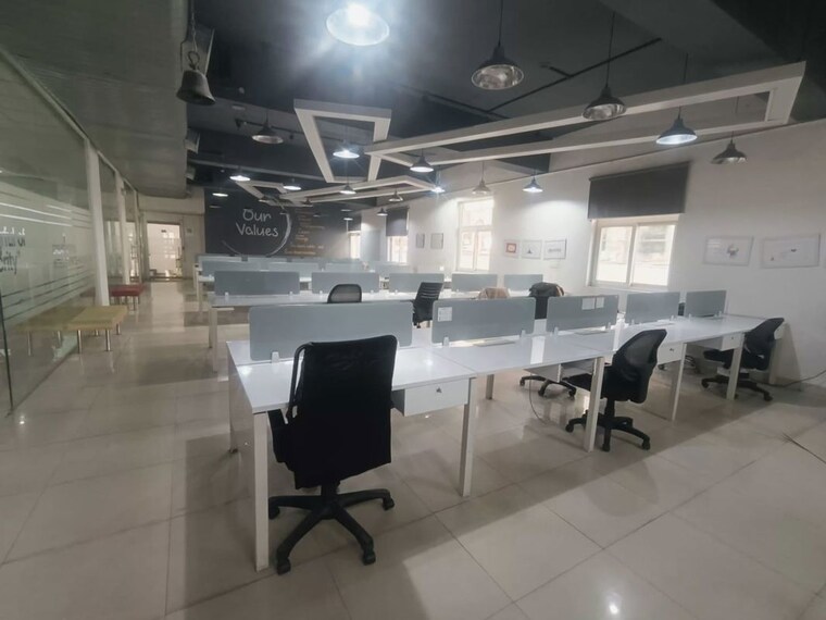 Team Area, sector 62 Commercial Office Space in IT/SEZ 15000 Sq.Ft. In Sector 62 Noida 9788545