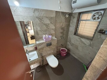 Team Area in 3 BHK Apartment at Kalpataru Hills, Manpada – for Rent