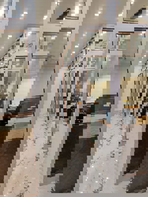 Office Space For Rent in Mani Casadona