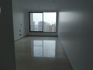 Room in 6 BHK Apartment at Oberoi Sky City, Borivali East – for Sale