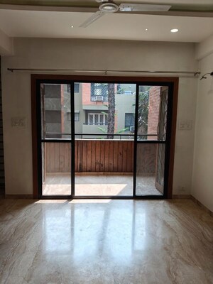 Room in 2 BHK Apartment at Clover Trump, Koregaon Park – for Rent