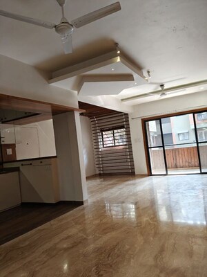 2 BHK Apartment For Rent in Clover Trump, Koregaon Park