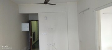 Furnished Amenities in 2 BHK Apartment at Shree Vardhman Mantra, Sector 67 – for Sale