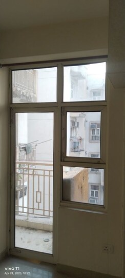 2 BHK + Pooja Room Apartment For Sale in Shree Vardhman Mantra