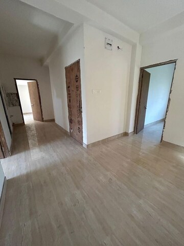 Room in 4 BHK Apartment at Anandapur – for Sale