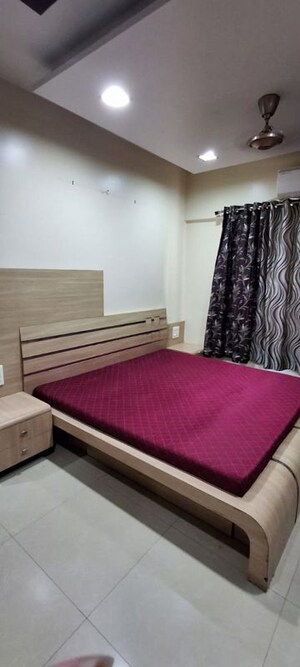 Bedroom in 2 BHK Apartment at Kumar Kruti, Kalyani Nagar – for Rent