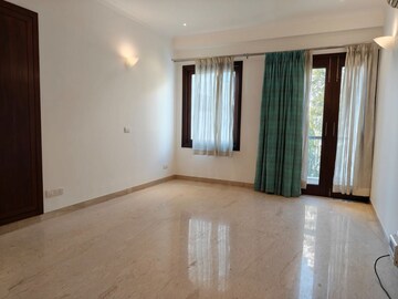 Room in 4 BHK Builder Floor at Vasant Vihar – for Rent