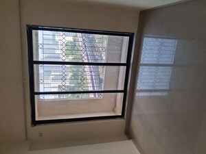 Room in 1 BHK Apartment at Blue Star Apartment, Andheri West – for Sale