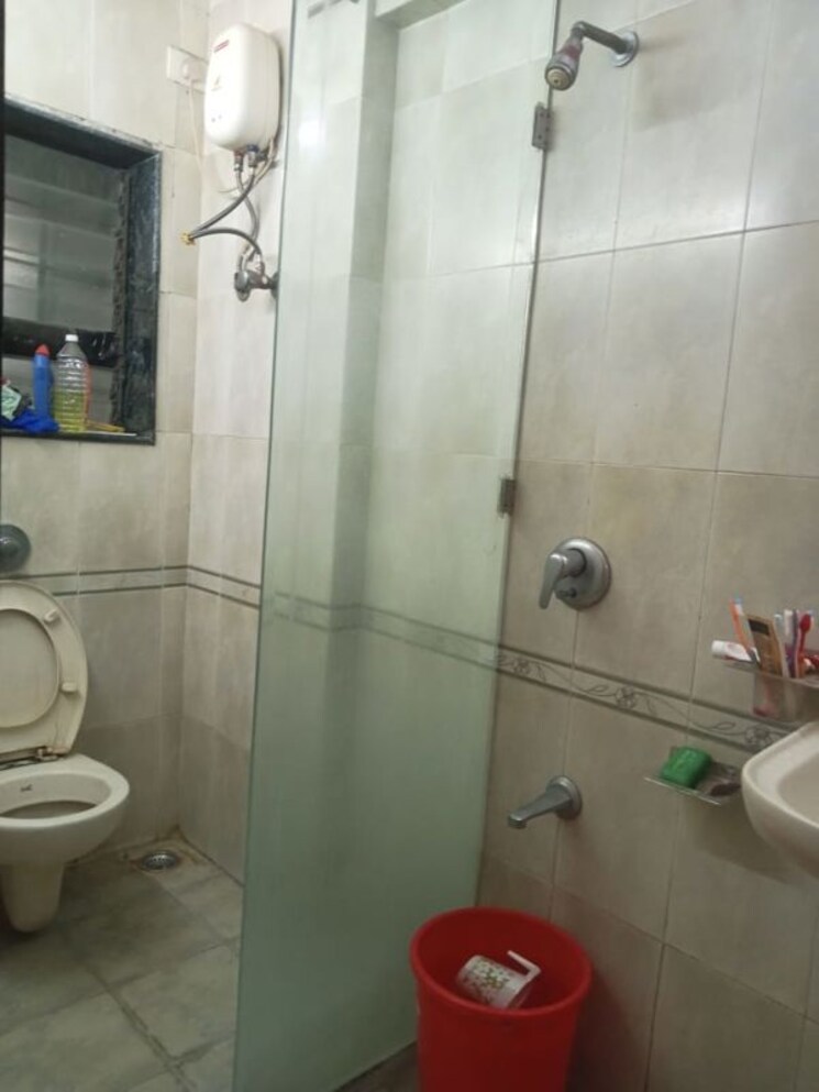 Bathroom, bhoj-bhavan 2 Bedroom 1001 Sq.Ft. Apartment In Chembur Mumbai 9788690