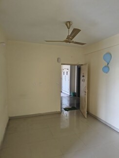 2 BHK + Servant Room Apartment For Sale in Sector 86