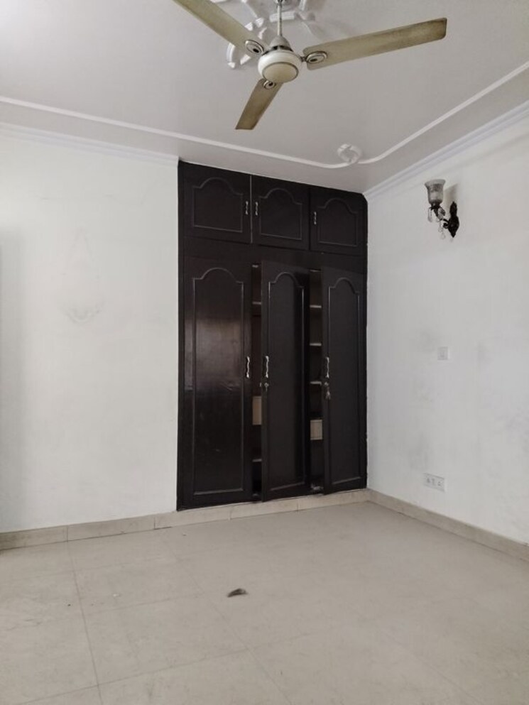 Room, vasant kunj 2.5 Bedroom 1250 Sq.Ft. Apartment In Vasant Kunj Delhi 9788715