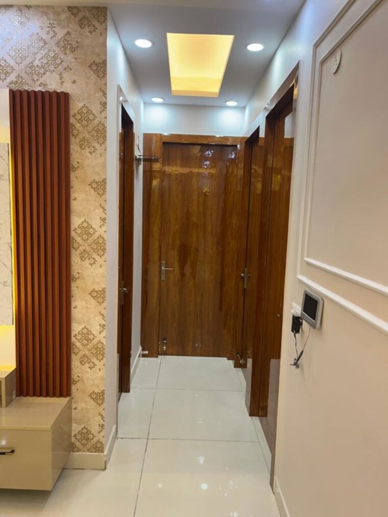 undefined, saya-gold-avenue 3 Bedroom 1755 Sq.Ft. Apartment In Vaibhav Khand Ghaziabad 9788709