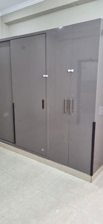 Building Lobby in 2 BHK Apartment at Amrapali Eden Park, Sector 51 – for Sale