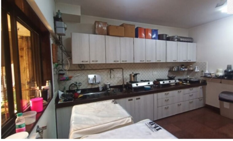 Kitchen, santacruz west 4 Bedroom 2100 Sq.Ft. Apartment In Santacruz West Mumbai 9788749