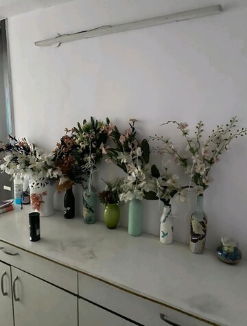 Furnished Amenities in 4 BHK Apartment at Sector 19 Dwarka – for Rent