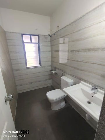 Bathroom in 2 BHK Apartment at Kumar Paradise Pune, Magarpatta City – for Rent