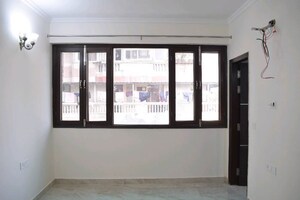 Room in 4 BHK Apartment at Sector 19 Dwarka – for Rent