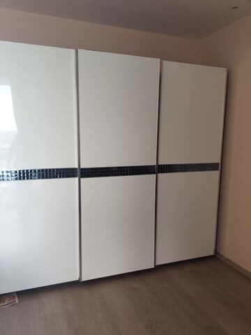 Room in 2 BHK Apartment at Hiranandani Lake Verandahs, Bilekahalli – for Rent