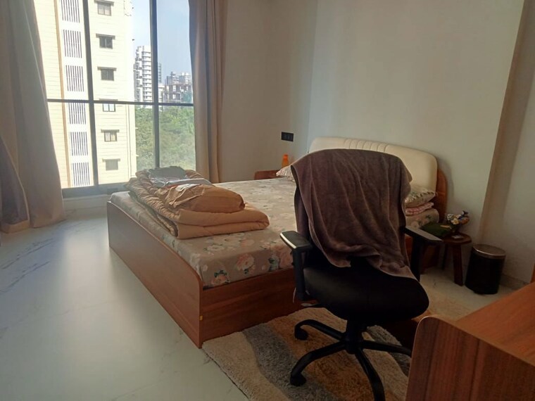 Bedroom, khar west 3 Bedroom 1200 Sq.Ft. Apartment In Khar West Mumbai 9789080