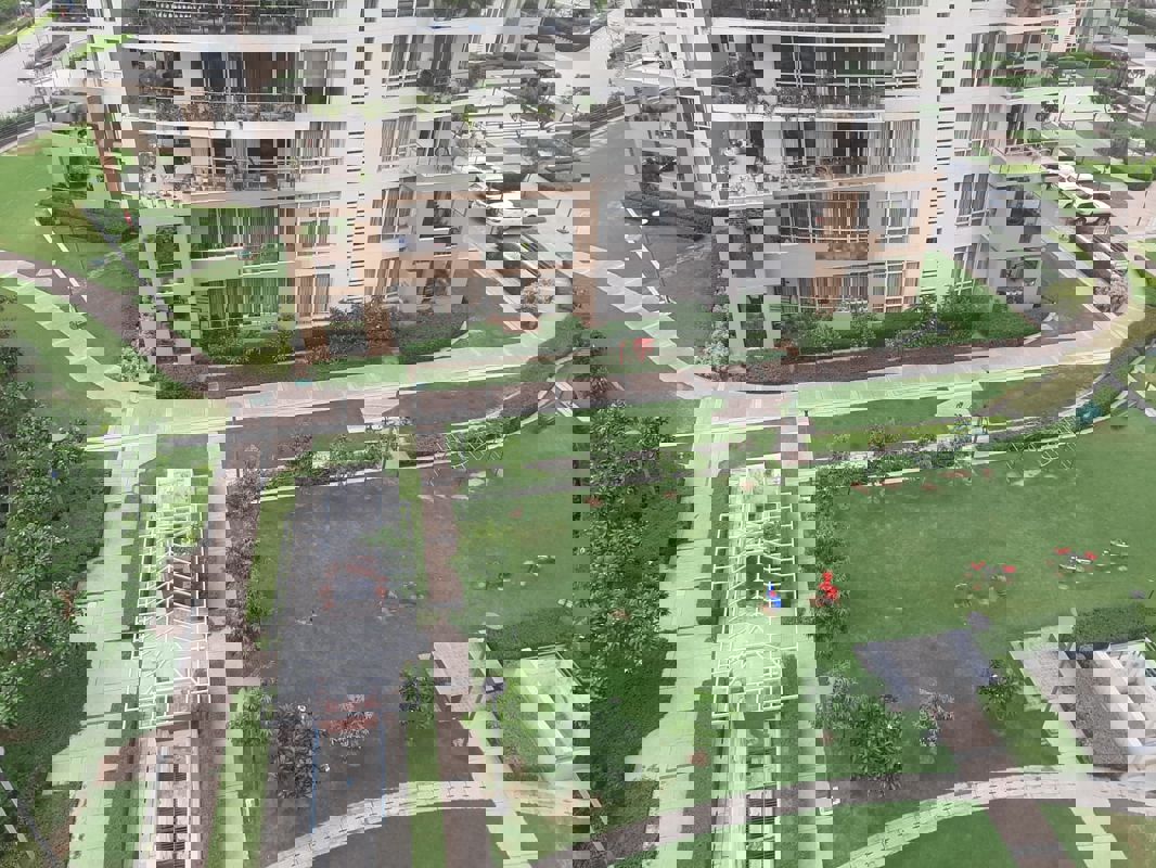 3.5 BHK + Servant Room Apartment For Rent in Pioneer Park Presidia