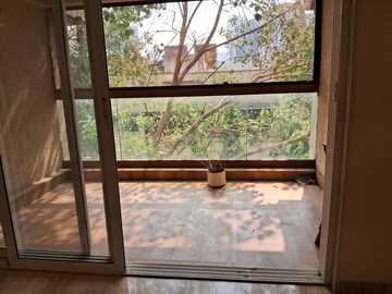 Balcony in 3 BHK Apartment at Kings Apartment Santacruz, Santacruz East – for Rent