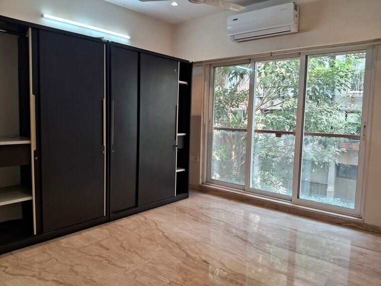 Room, kings-apartment-santacruz 3 Bedroom 1200 Sq.Ft. Apartment In Santacruz East Mumbai 9789094