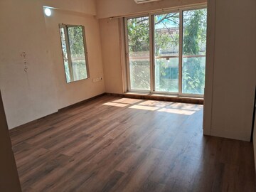 Room in 3 BHK Apartment at Kings Apartment Santacruz, Santacruz East – for Rent