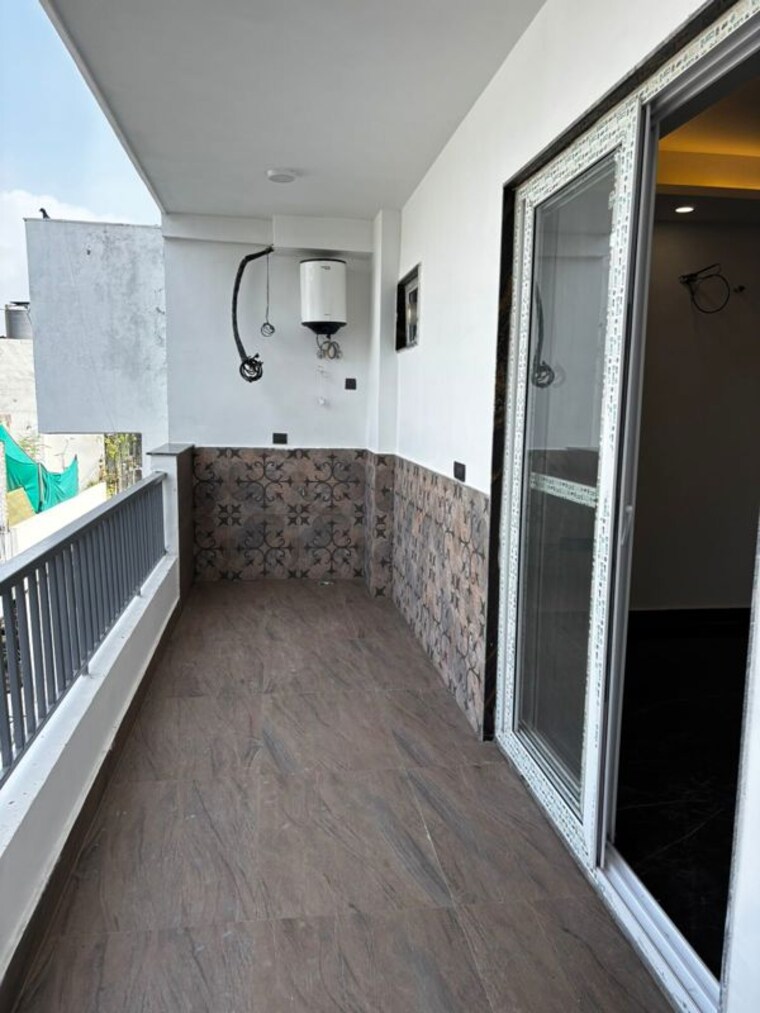 Balcony, sushant lok i 4 Bedroom 460 Sq.Yd. Builder Floor In Sushant Lok I Gurgaon 9789107