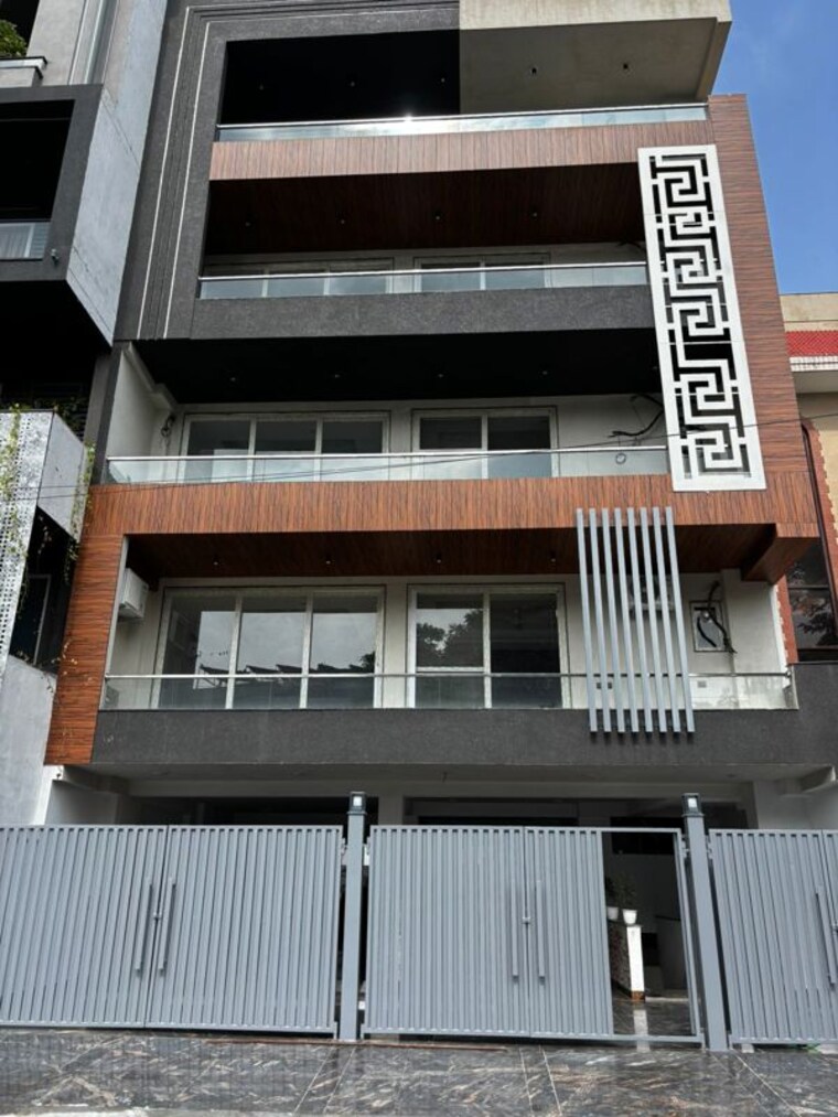 Exterior View, sushant lok i 4 Bedroom 472 Sq.Yd. Builder Floor In Sushant Lok I Gurgaon 9789108