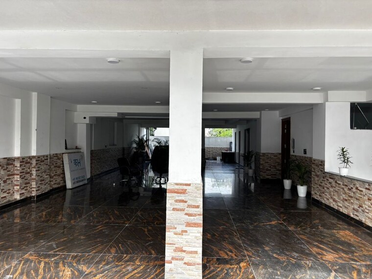  Parking, sushant lok i 4 Bedroom 601 Sq.Yd. Builder Floor In Sushant Lok I Gurgaon 9789116