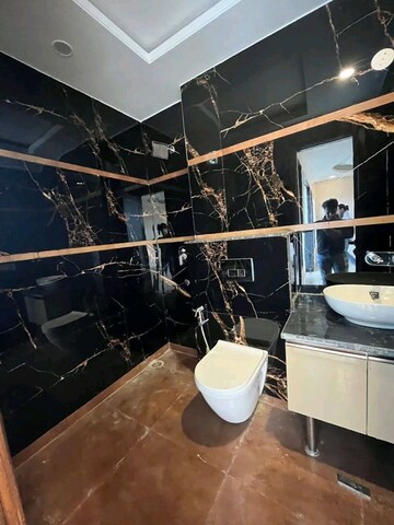 Team Area in 4 BHK Builder Floor at Chattarpur – for Rent