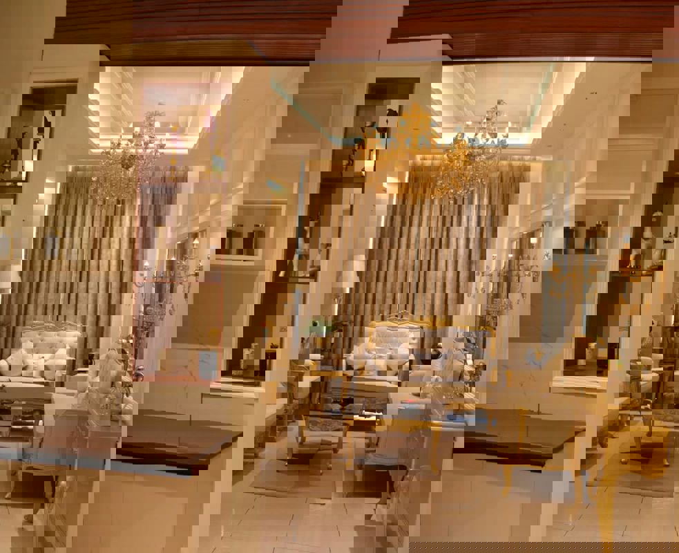 3 BHK + Servant Room Apartment For Sale in VIP Road