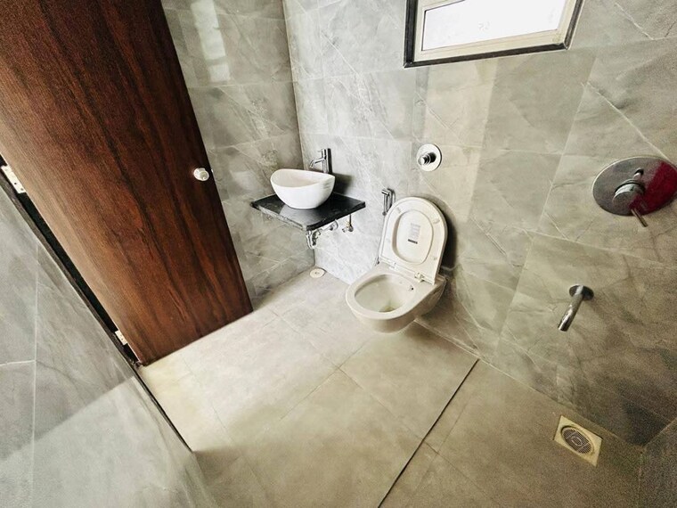 Bathroom, basil-mondale 2 Bedroom 751 Sq.Ft. Apartment In Mundhwa Pune 9789507
