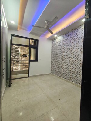 Room in 2 BHK Builder Floor at Govindpuri – for Sale