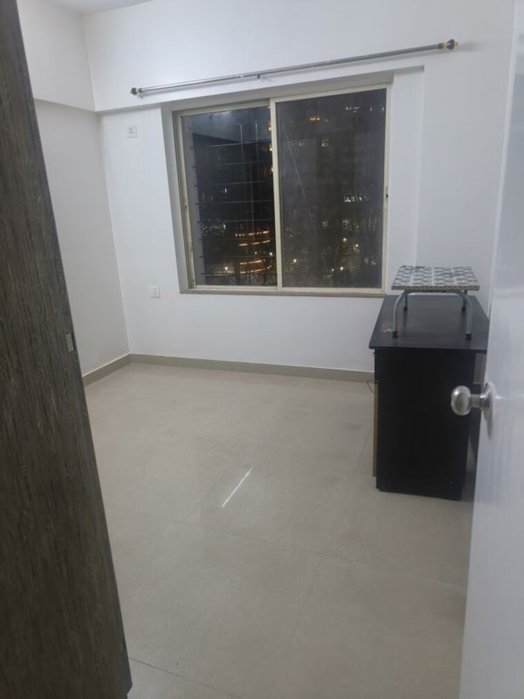 Room, baner 4 Bedroom 2500 Sq.Ft. Apartment In Baner Pune 9789520