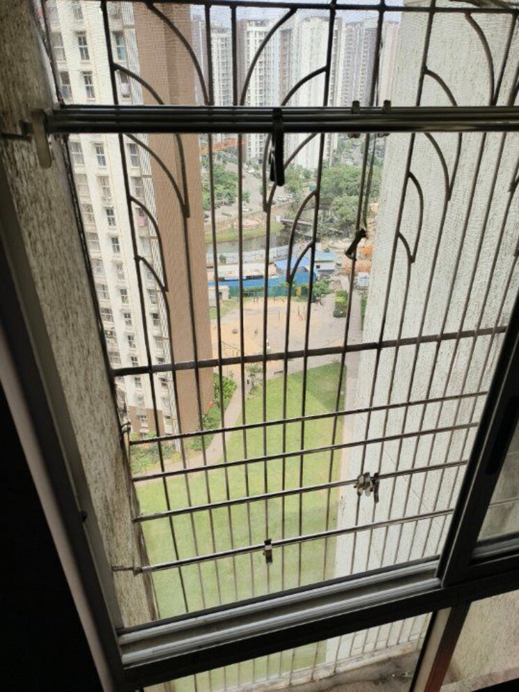 Balcony, lodha-upper-thane-woodlands-e-and-f 2 Bedroom 663 Sq.Ft. Apartment In Anjur Thane 9781760