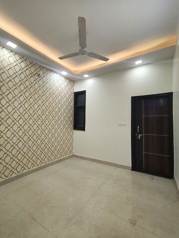 Room in 2 BHK Builder Floor at Govindpuri – for Rent