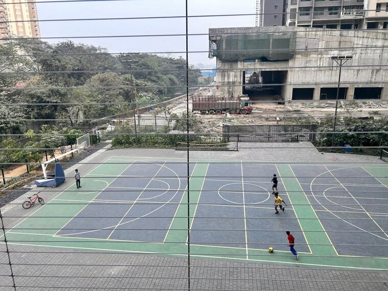 Swimming Pool, kalpataru-immensa-d 2 Bedroom 664 Sq.Ft. Apartment In Kolshet Road Thane 9789702