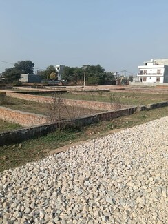 Plot For Sale in Faizabad Road