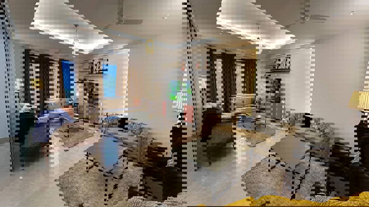 3 BHK + Pooja Room,Servant Room,Study Room Builder Floor For Rent in Chattarpur