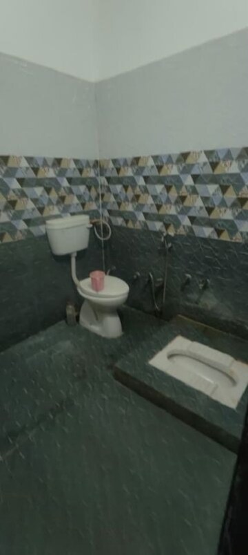 Team Area in 2 BHK Independent House at Bhatagaon – for Rent