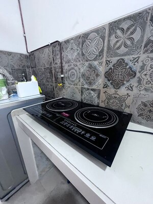 Bedroom in 2 BHK Apartment at Kanakia Silicon Valley, Powai – for Rent