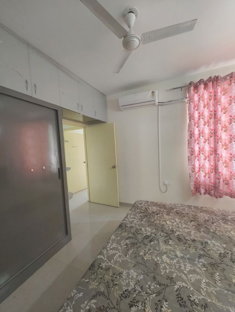 Room, shree-vardhman-green-court 2 Bedroom 700 Sq.Ft. Apartment In Sector 90 Gurgaon 9790061