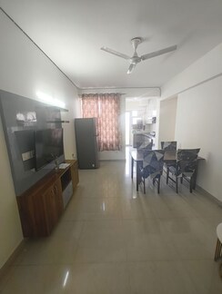 2 BHK Apartment For Rent in Shree Vardhman Green Court