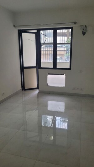 Room in 3 BHK Apartment at Prestige Acropolis, Kadugodi – for Rent