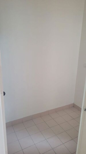 Room in 3 BHK Apartment at Prestige Acropolis, Kadugodi – for Rent