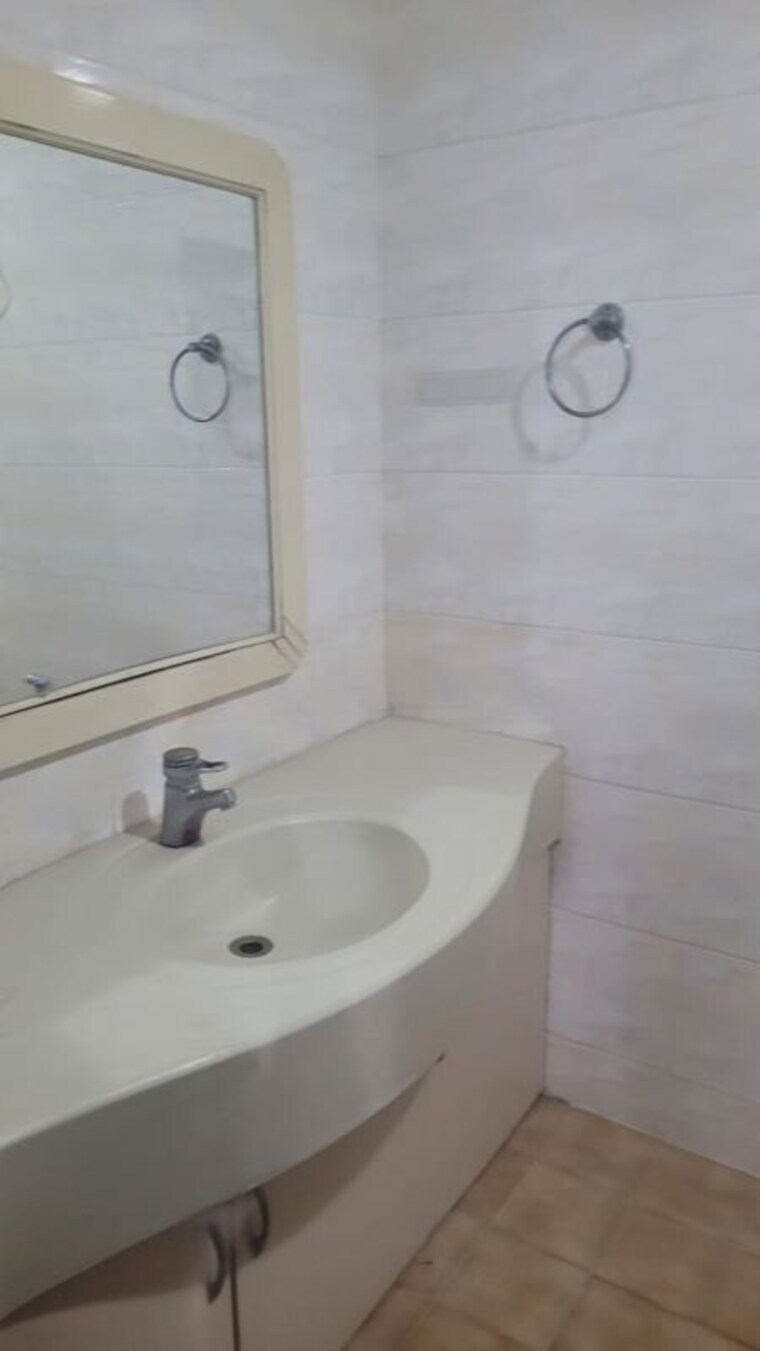 Bathroom, prestige-acropolis 3 Bedroom 3000 Sq.Ft. Apartment In Kadugodi Bangalore 9790064