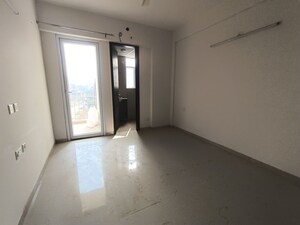 Room in 3 BHK Apartment at Smart World Gems, Sector 89 – for Rent