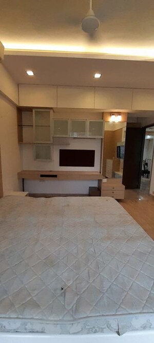 Bedroom in 3 BHK Apartment at Anand Ashram, Khar West – for Rent