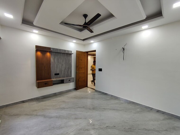 Room, faridabad central 3 Bedroom 1800 Sq.Ft. Builder Floor In Faridabad Central Faridabad 9790100